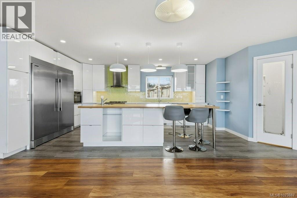 3885 Discovery Dr, Campbell River