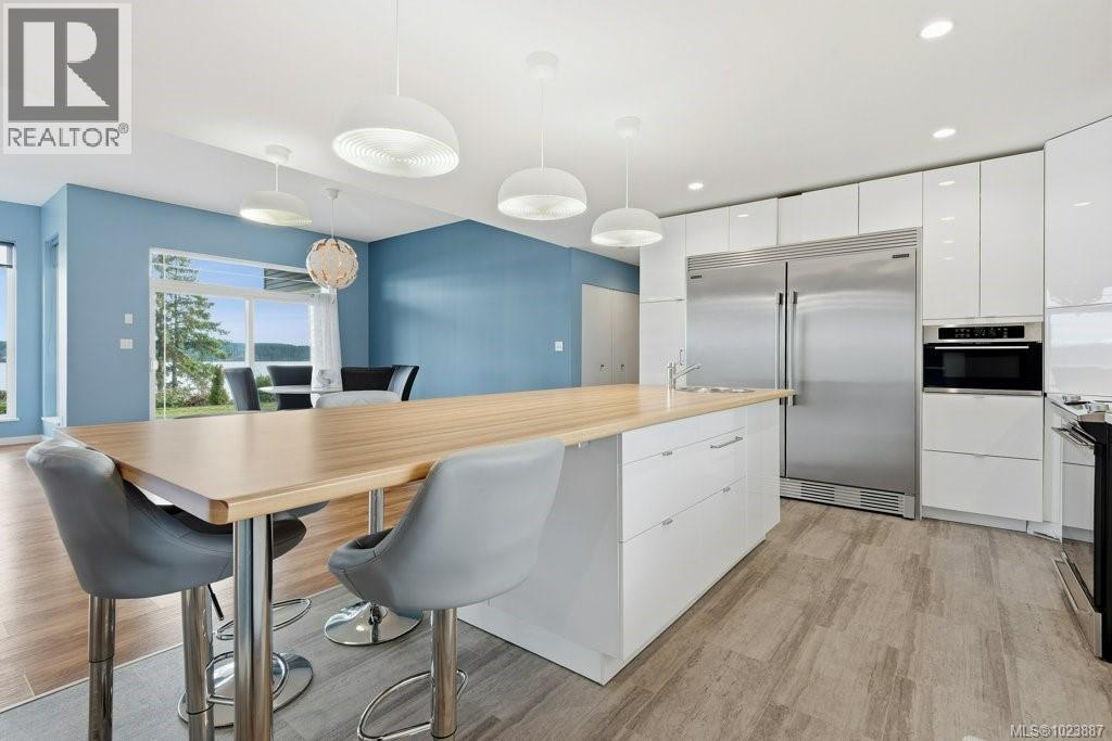 3885 Discovery Dr, Campbell River