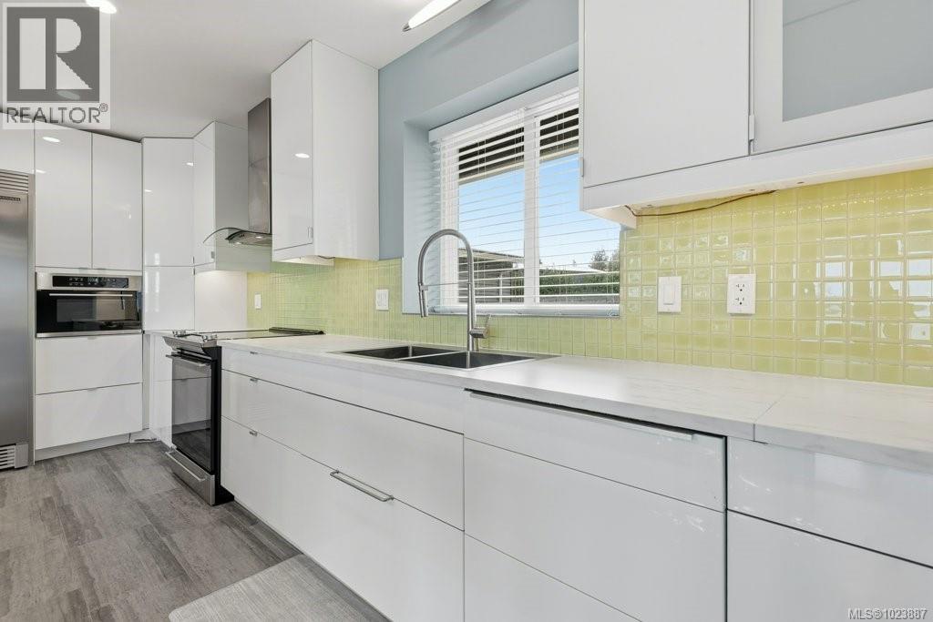 3885 Discovery Dr, Campbell River