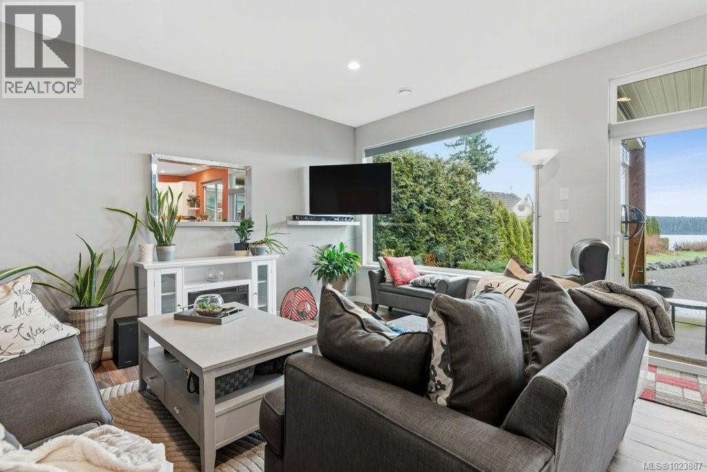 3885 Discovery Dr, Campbell River