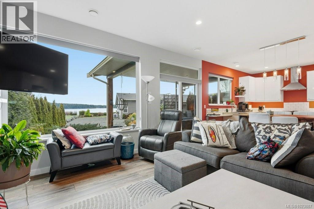 3885 Discovery Dr, Campbell River