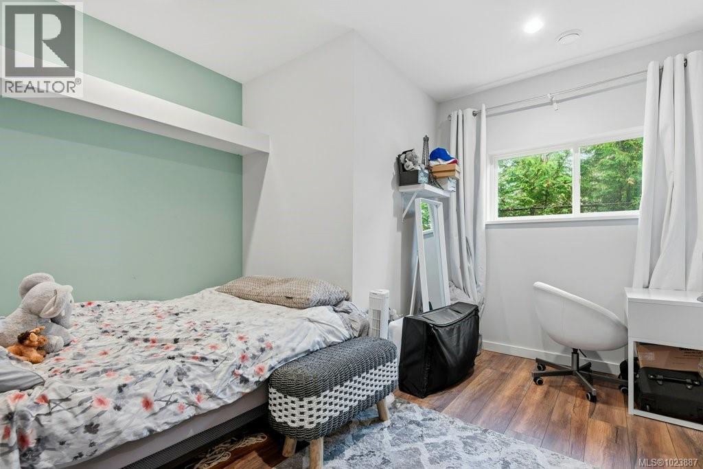 3885 Discovery Dr, Campbell River