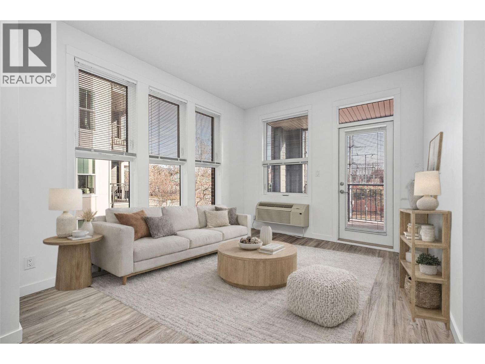 215 1800 Richter Street, Kelowna