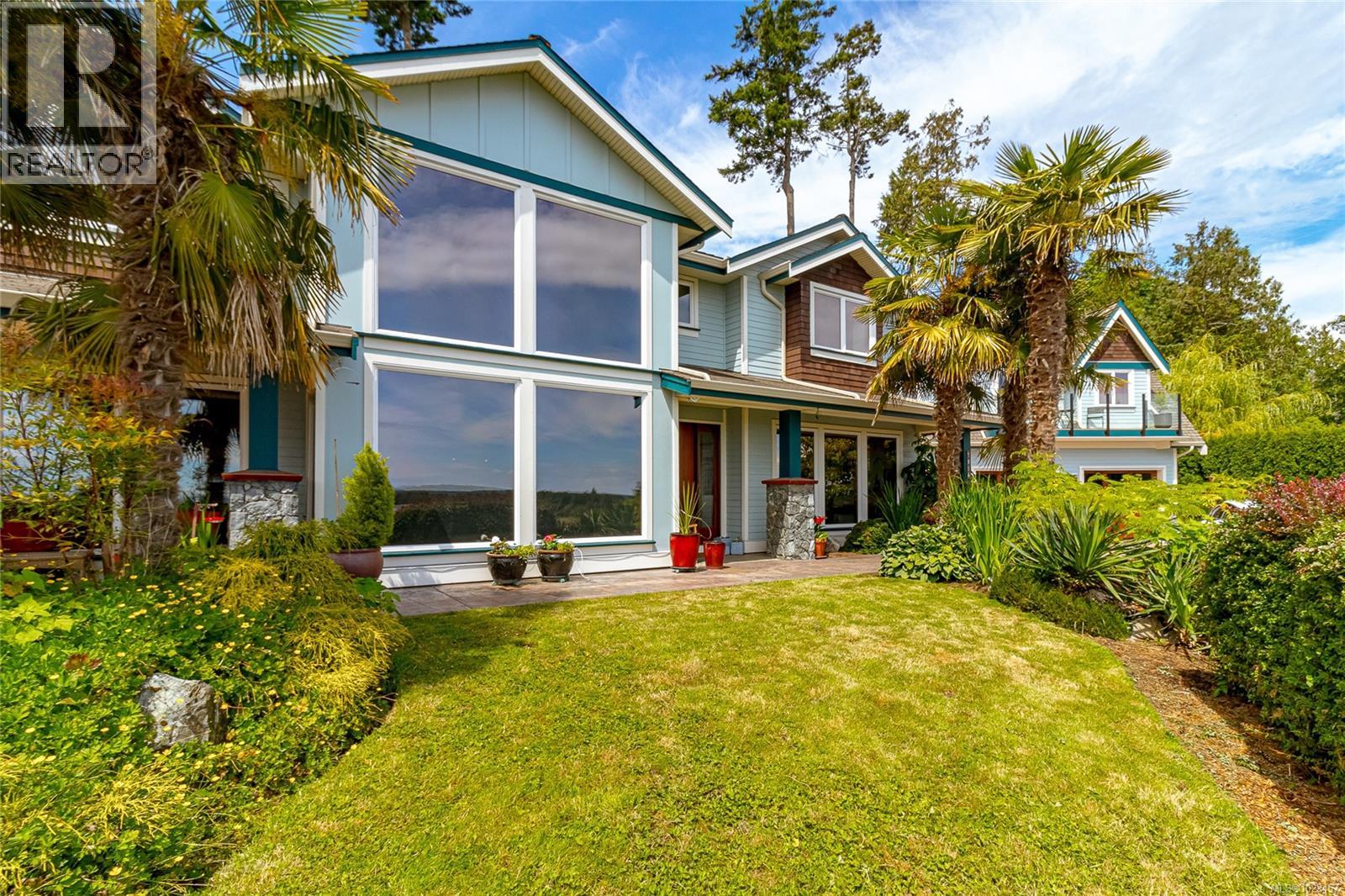 7014 Beach View Crt, Central Saanich