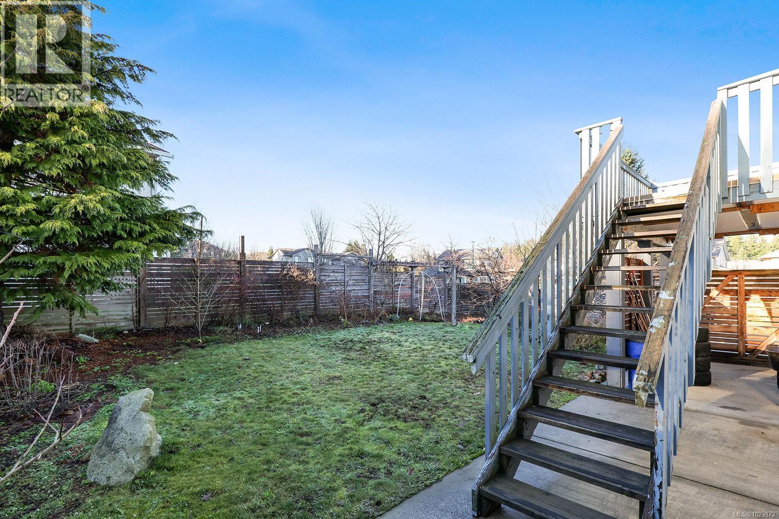 1270 Beckton Dr, Comox