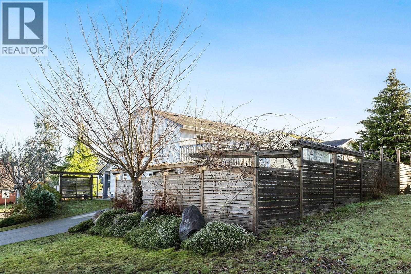 1270 Beckton Dr, Comox