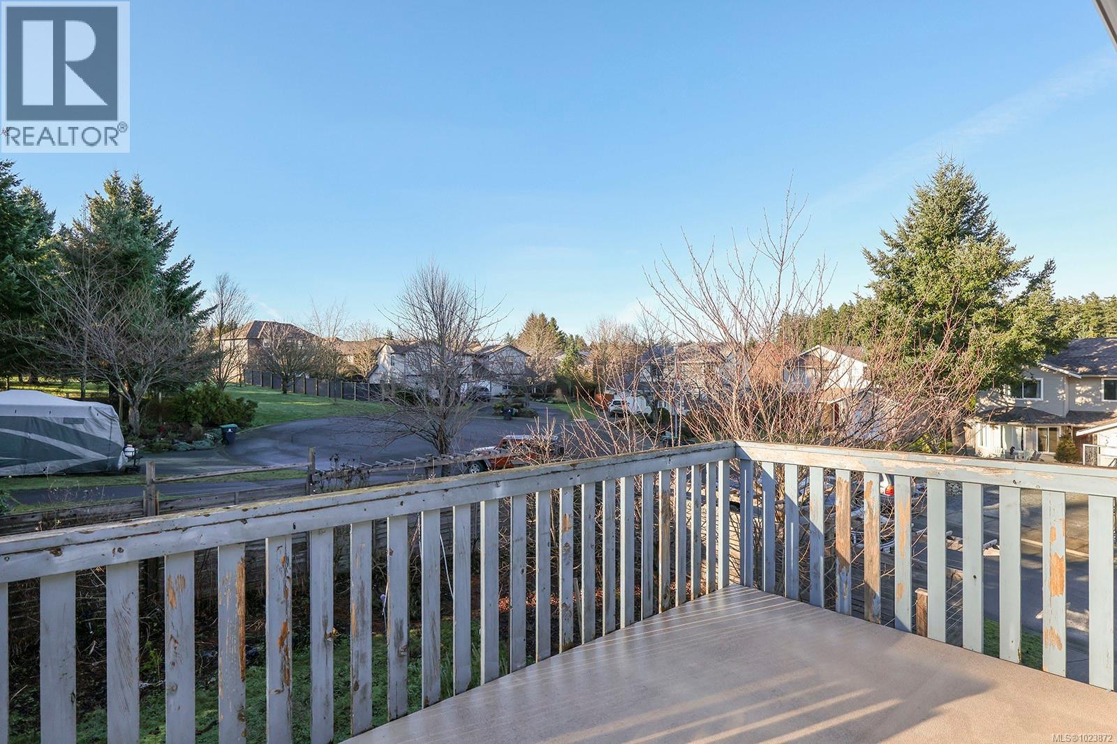 1270 Beckton Dr, Comox