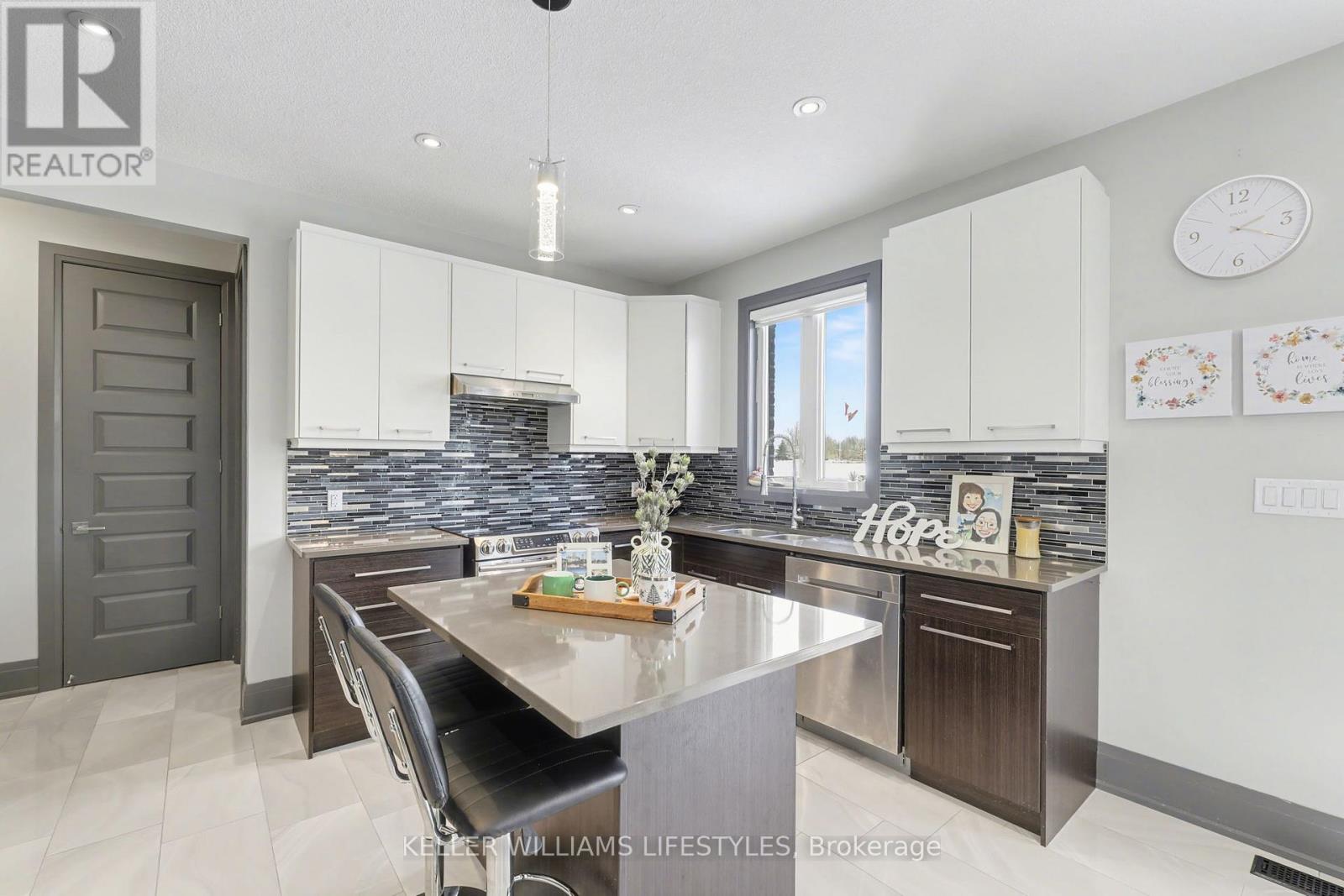 189 LEITCH STREET Property Photo