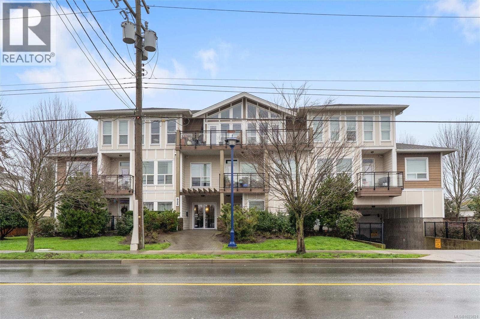 #216 938 DUNFORD AVE - 27