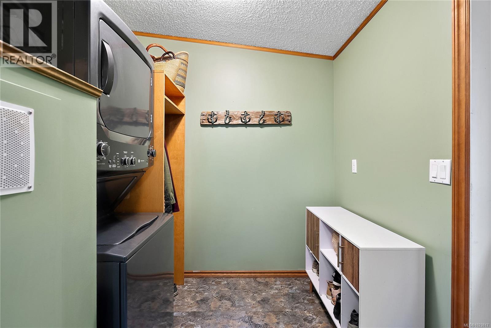 1302 Martock Rd, Sooke