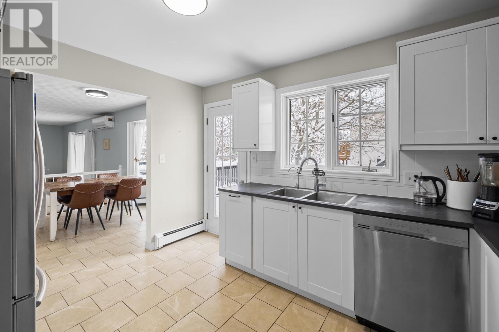 42 Cortland Street - 8