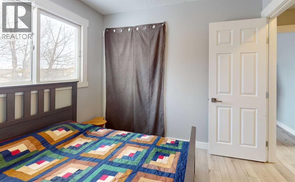 9805 100 Avenue, Plamondon