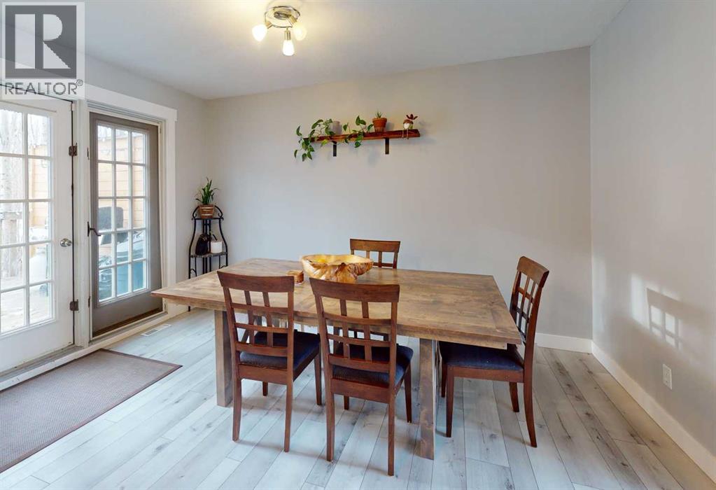 9805 100 Avenue, Plamondon