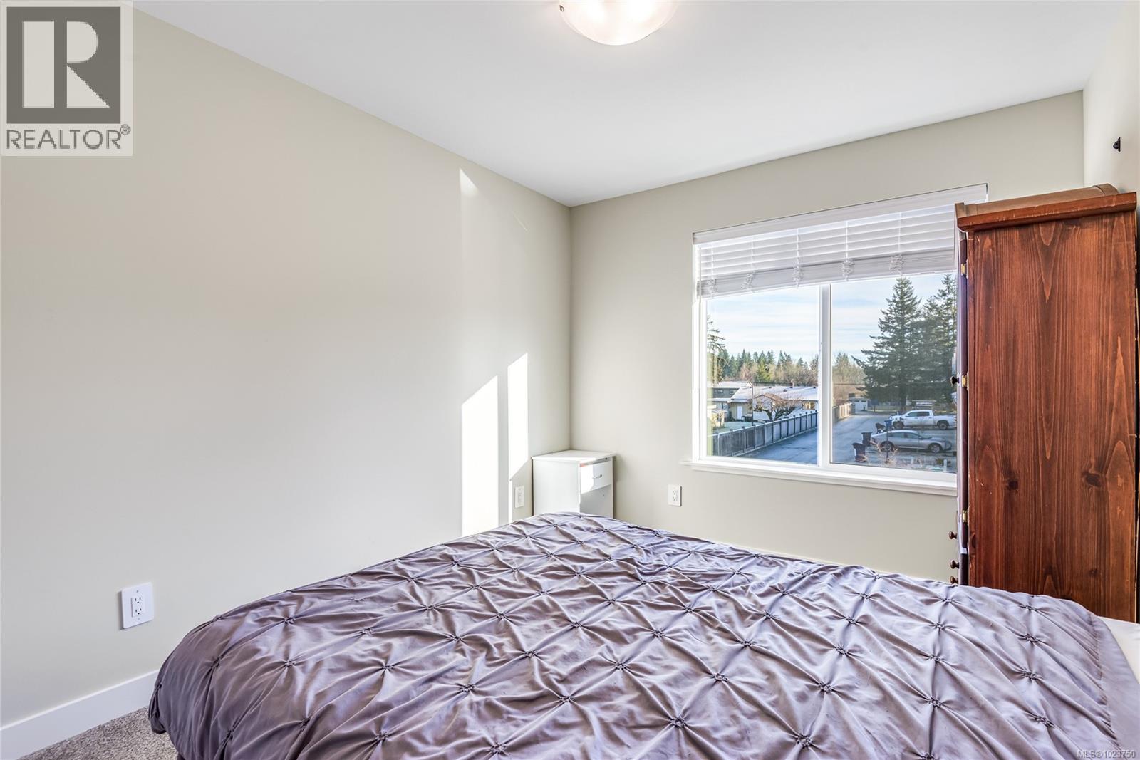 B 242 Petersen Rd, Campbell River