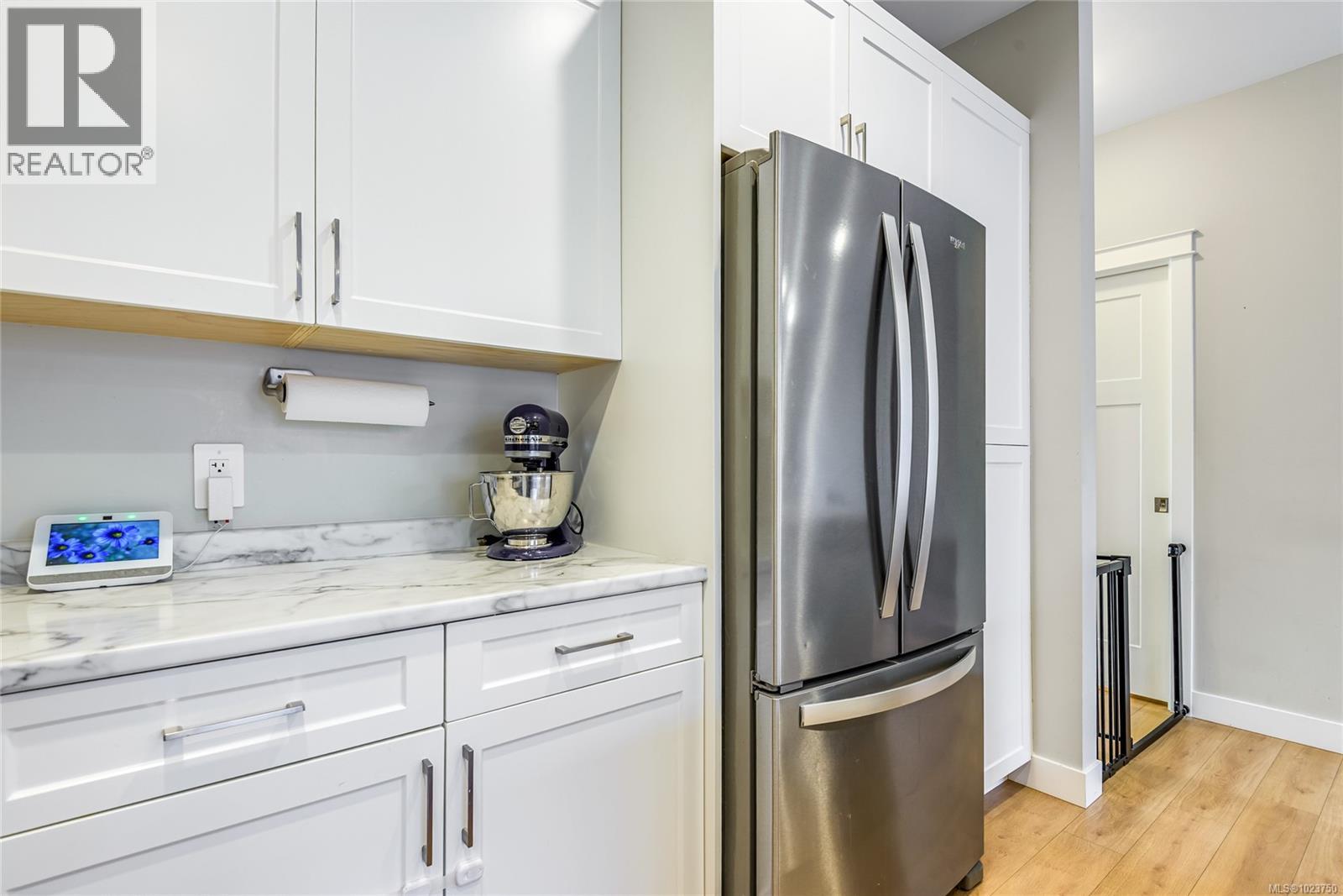 B 242 Petersen Rd, Campbell River