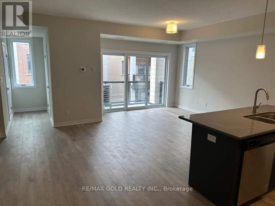 25 Isherwood Unit 116 photo 2