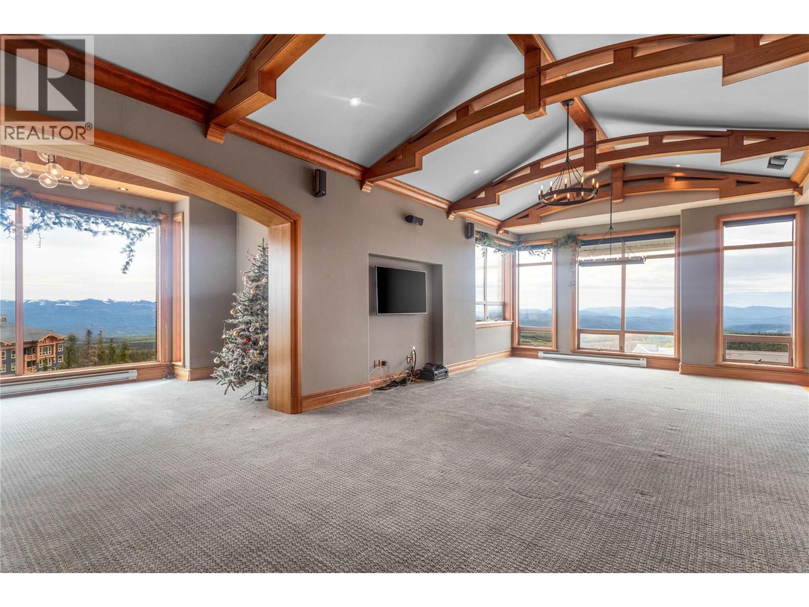 #408 5335 Big White Road - 6