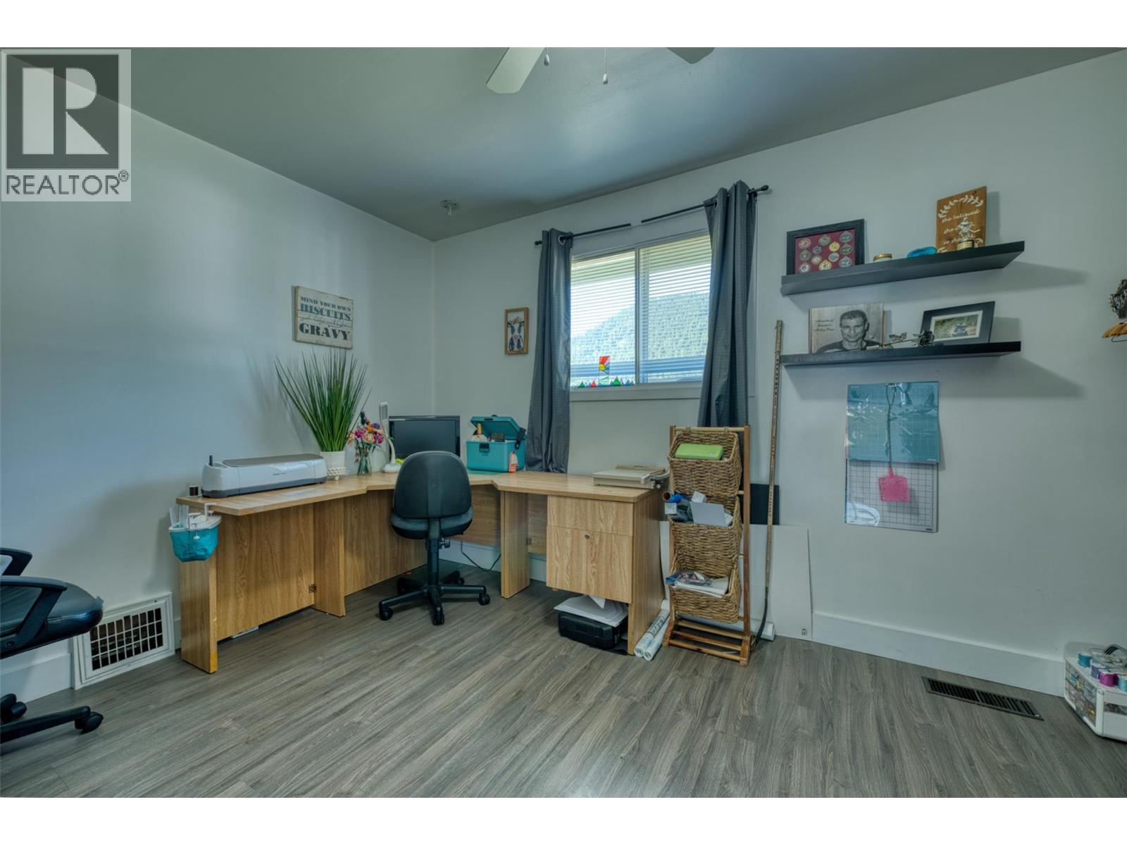 5783 Ponderosa Road, Falkland