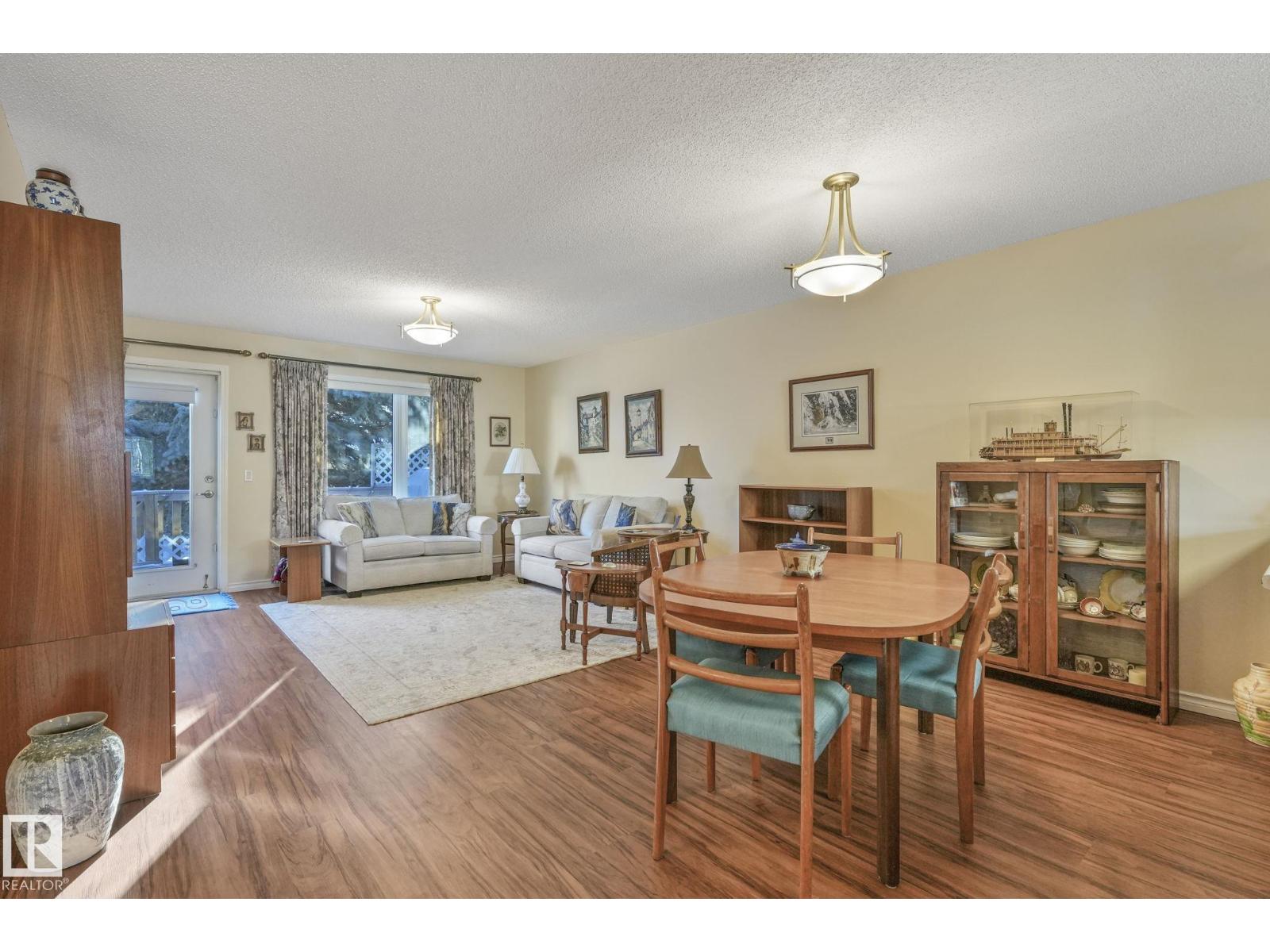 168 KINGSWOOD BV, St. Albert