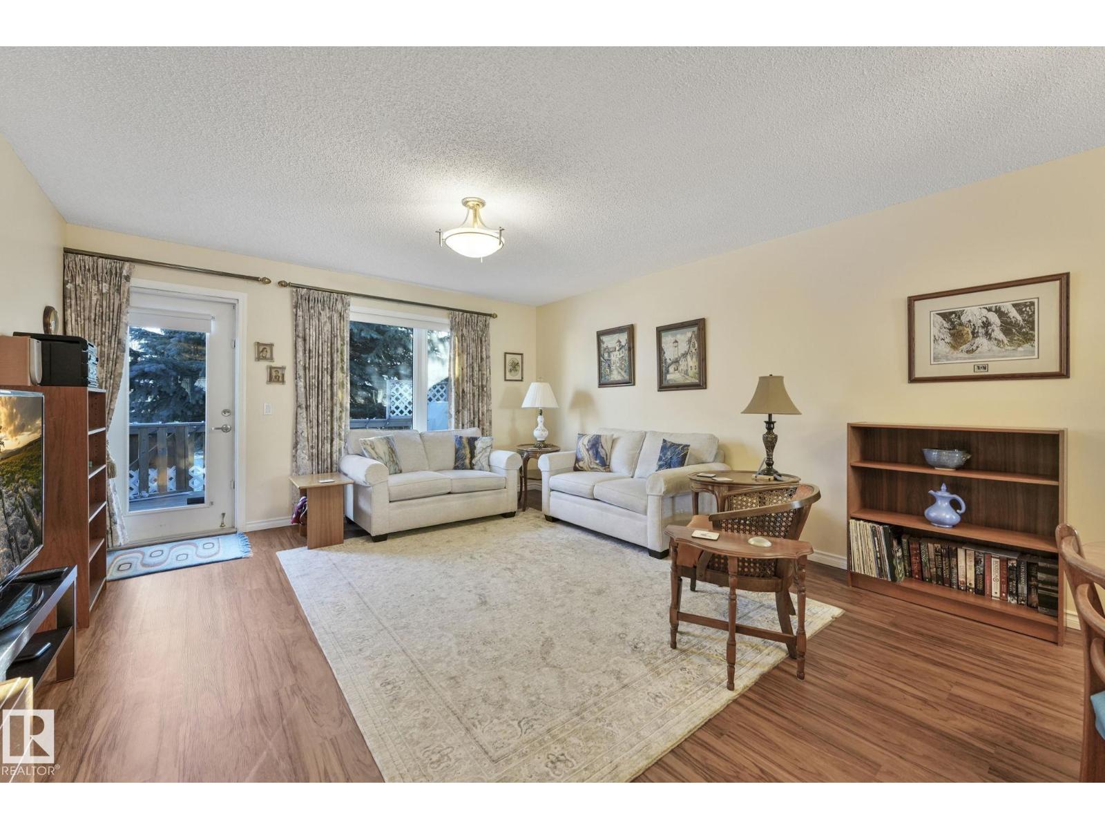 168 KINGSWOOD BV, St. Albert