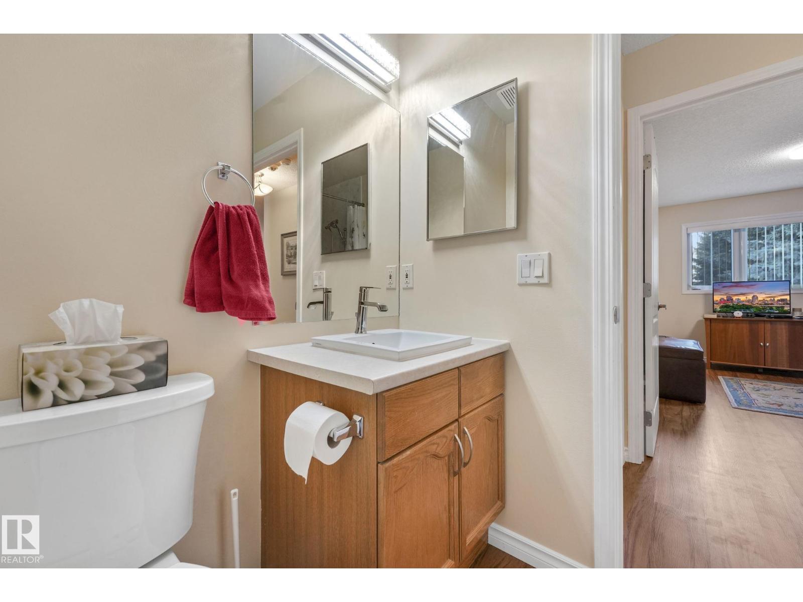 168 KINGSWOOD BV, St. Albert