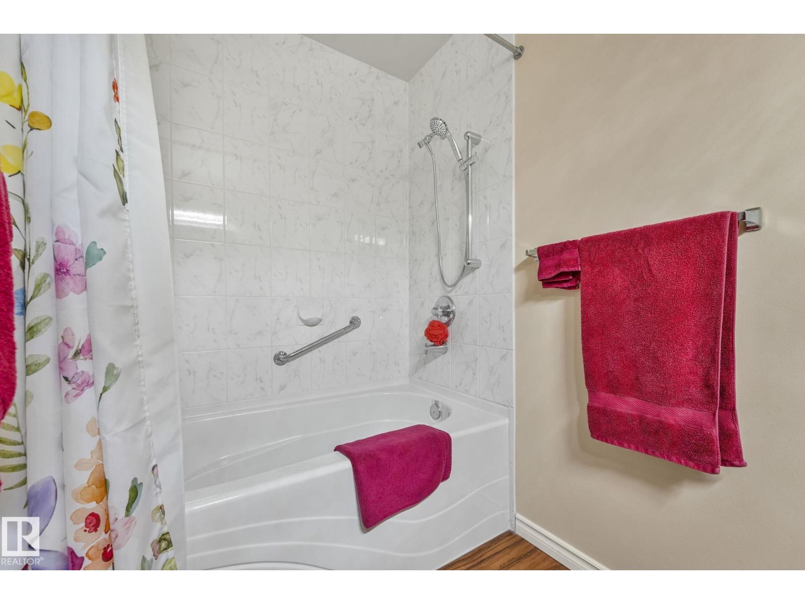 168 KINGSWOOD BV, St. Albert