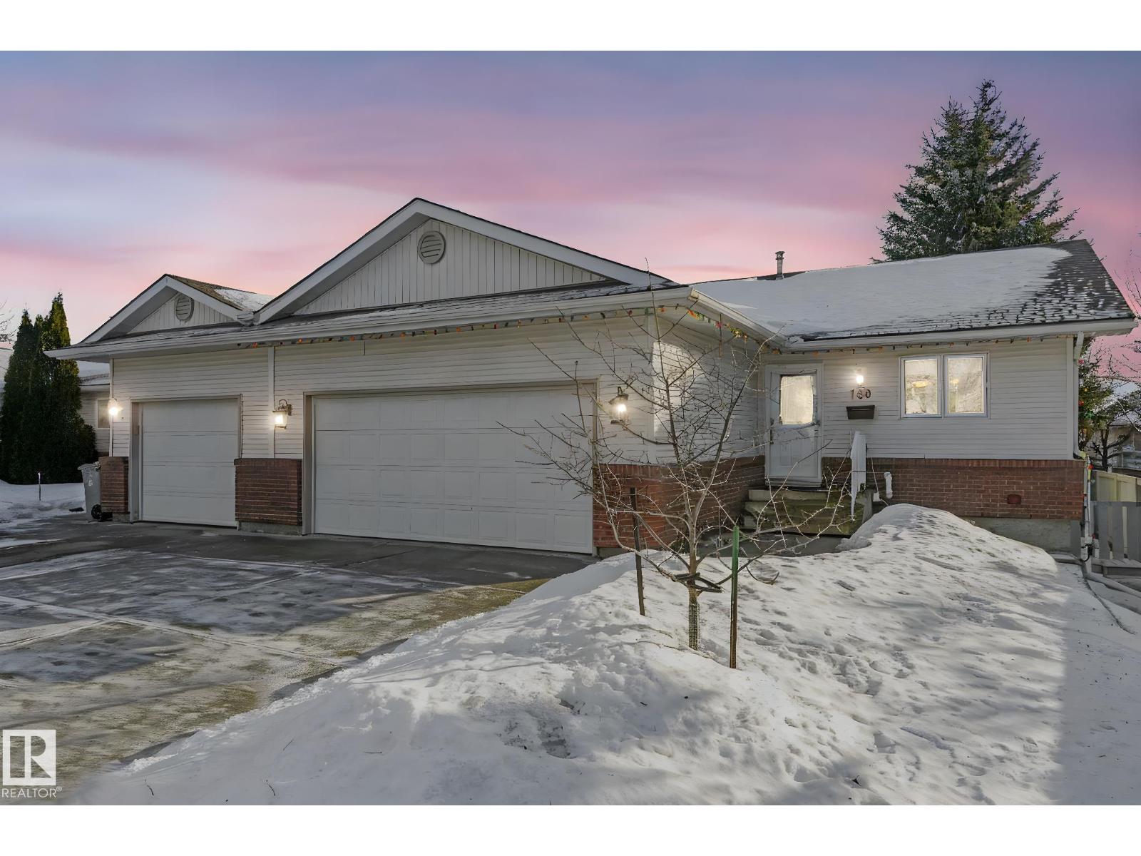 168 KINGSWOOD BV, St. Albert