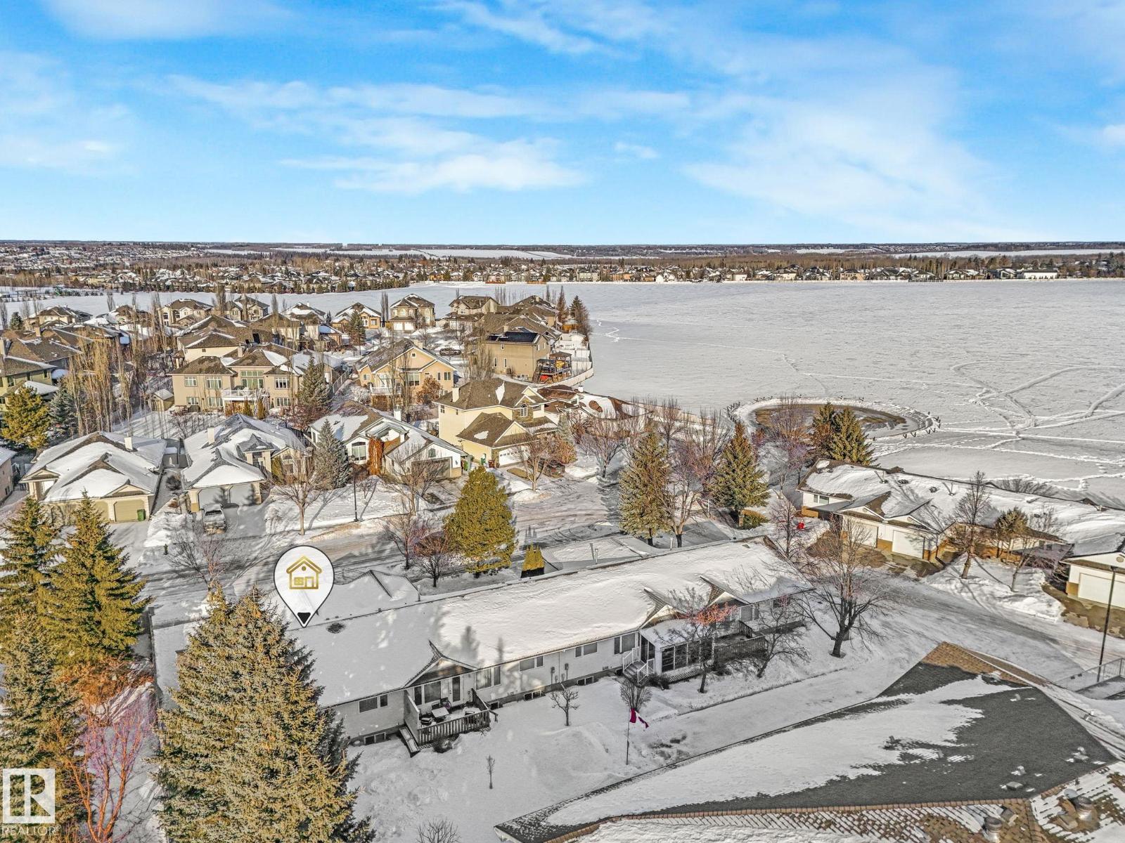 168 KINGSWOOD BV, St. Albert