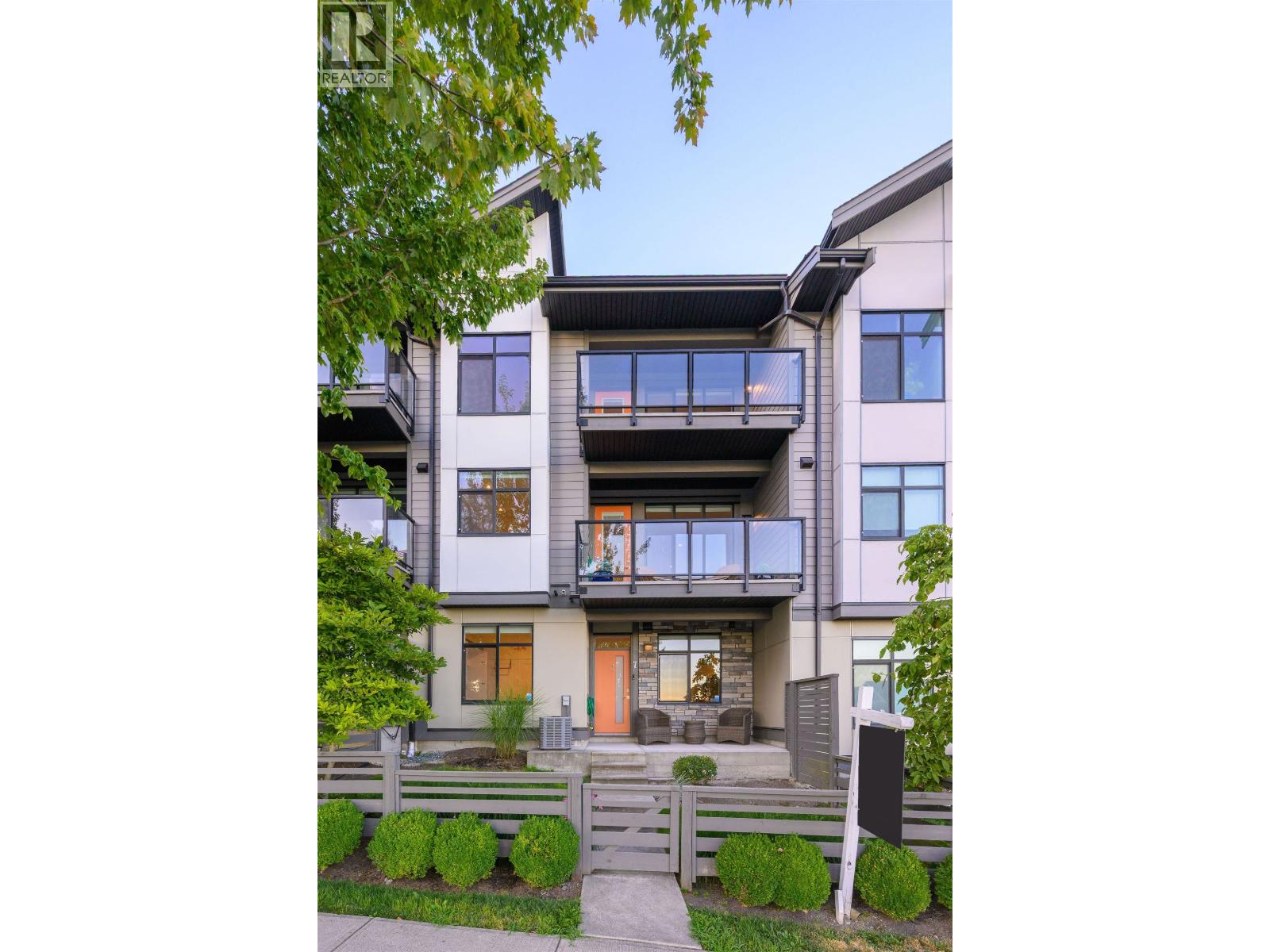 7 3535 PRINCETON AVENUE, Coquitlam