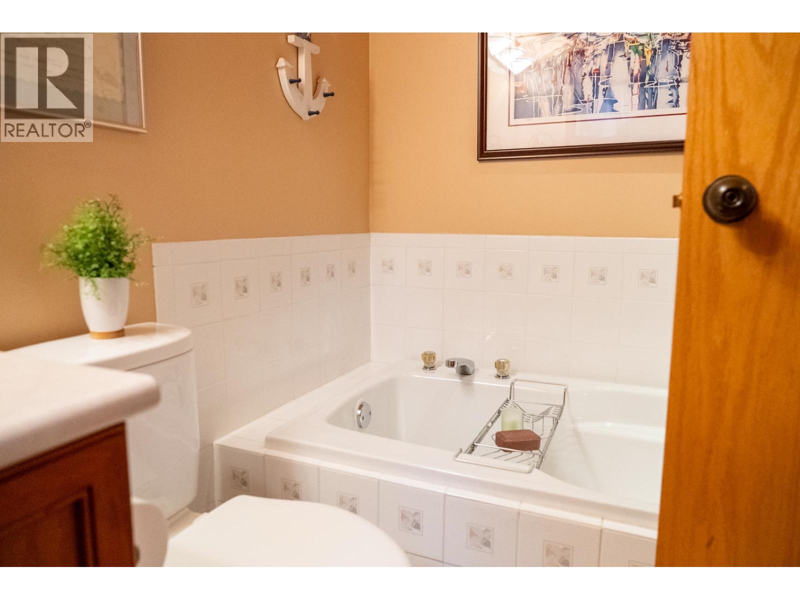 2648 GALLEON WAY, Pender Island