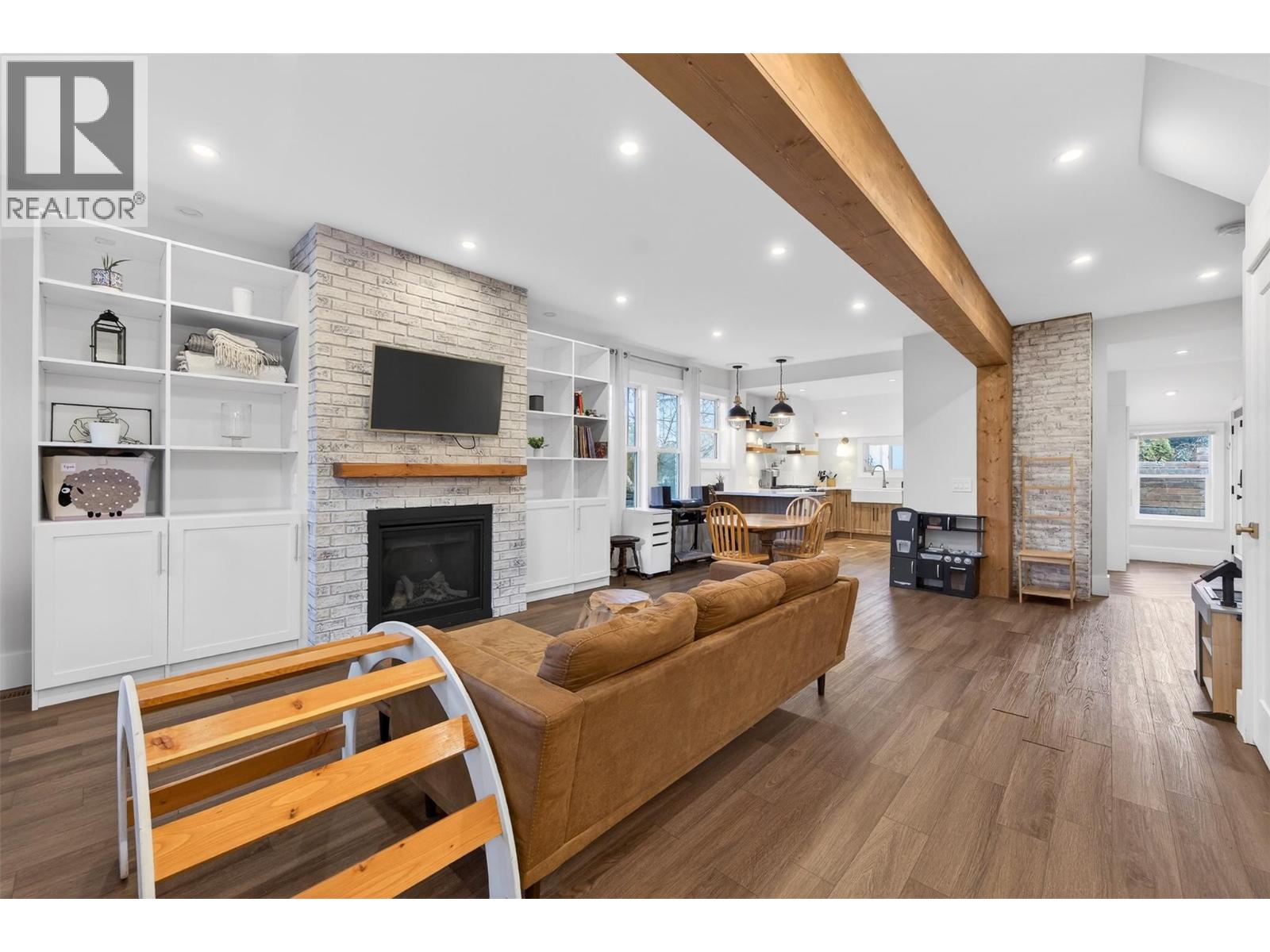 723 HENDRYX Street, Nelson