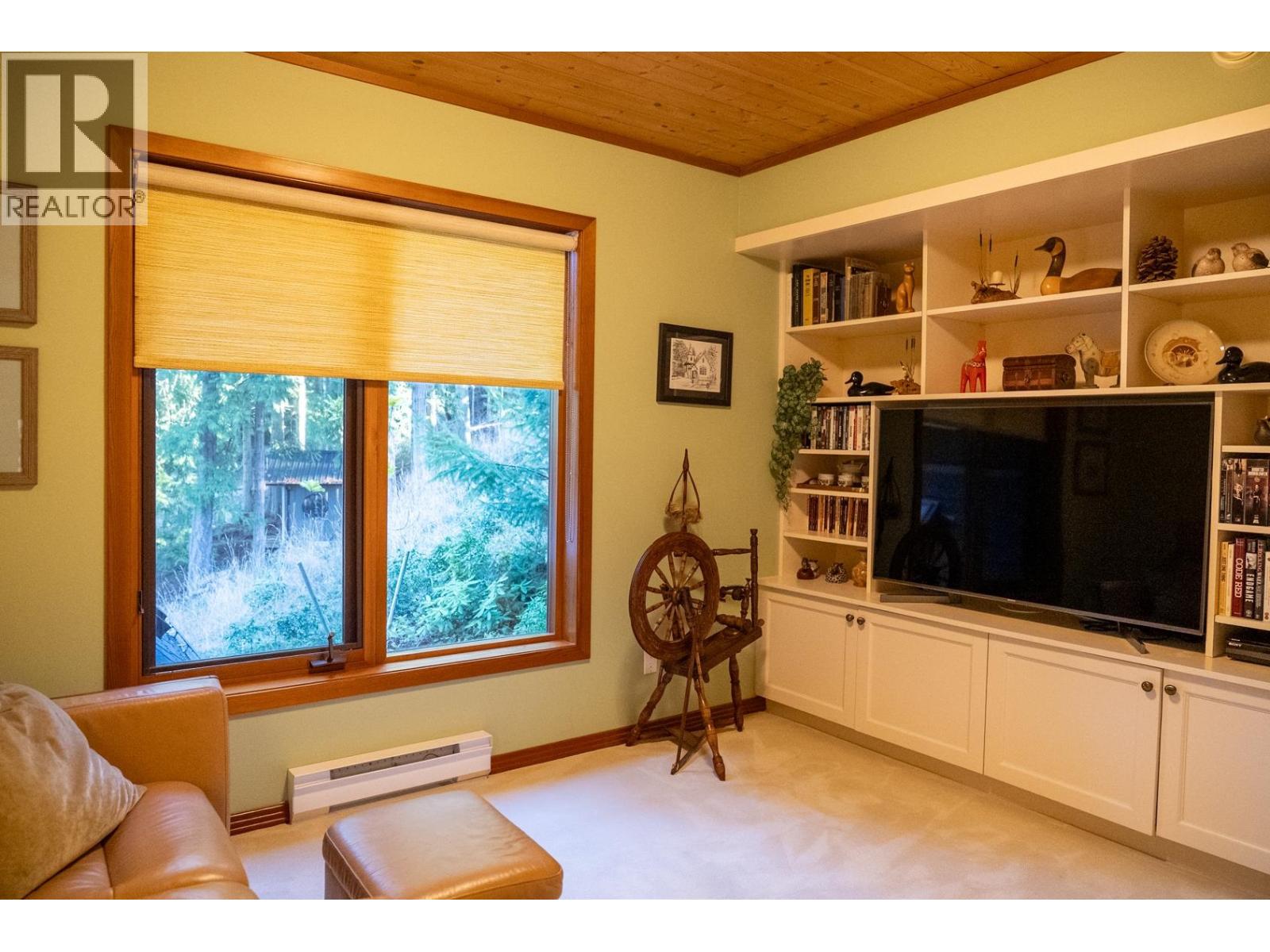 2648 GALLEON WAY, Pender Island