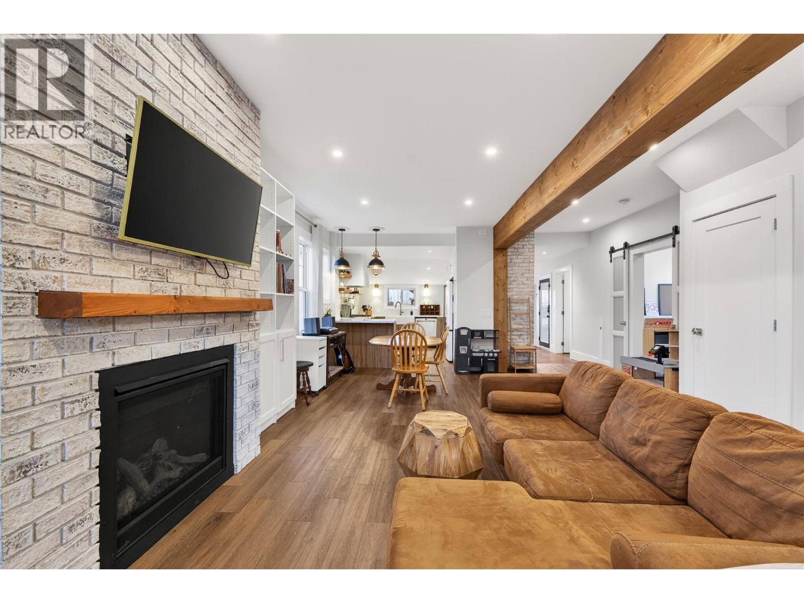 723 HENDRYX Street, Nelson