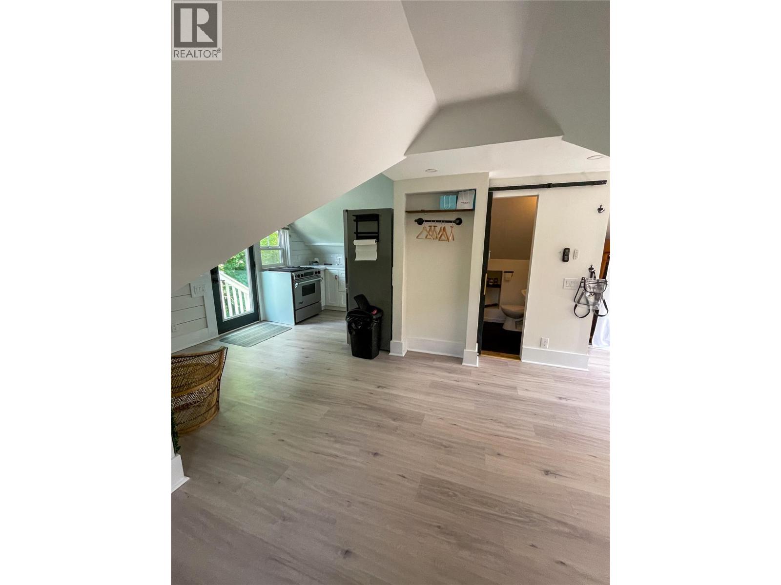 723 HENDRYX Street, Nelson