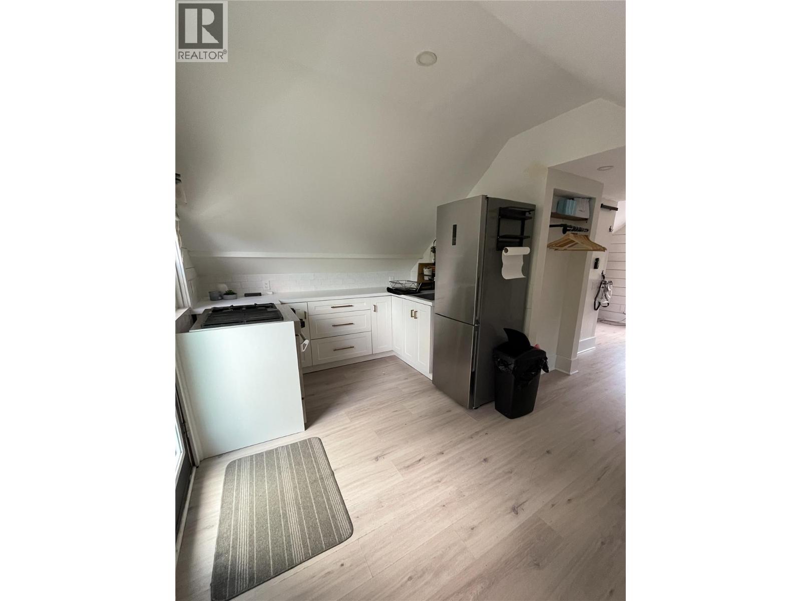723 HENDRYX Street - 40