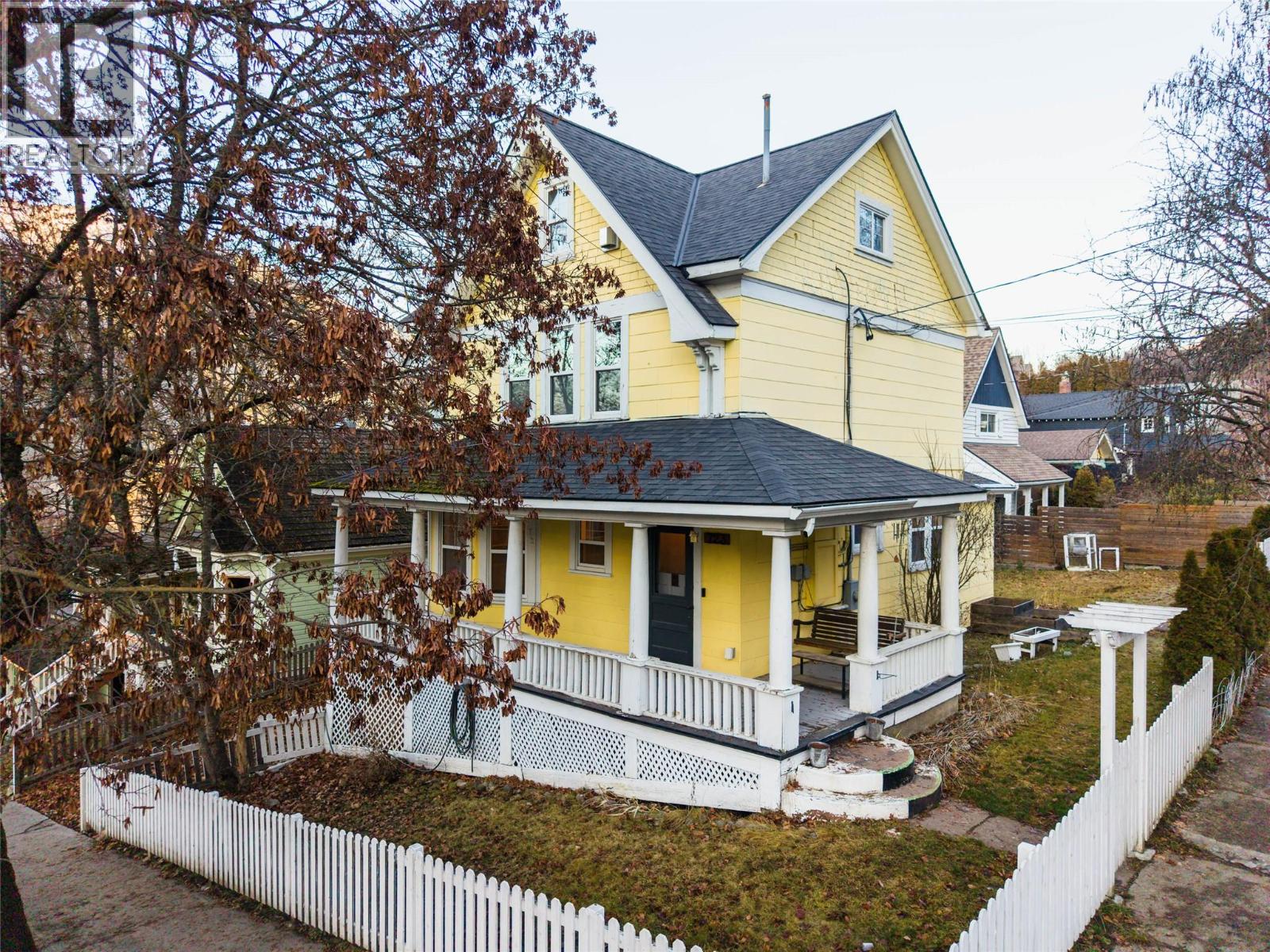 723 HENDRYX Street - 53
