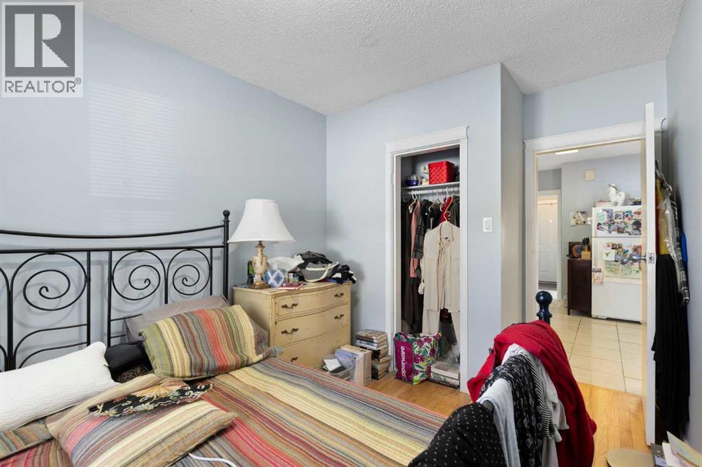 Multi-family House Bi-level for Sale in   Avenue SW South Calgary Calgary 