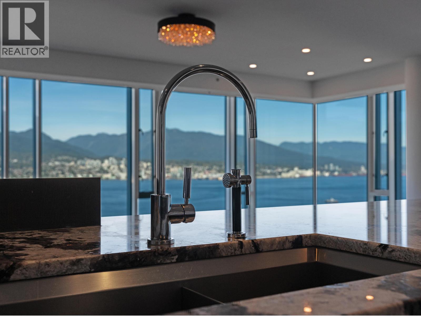 2701 1011 W CORDOVA STREET, Vancouver