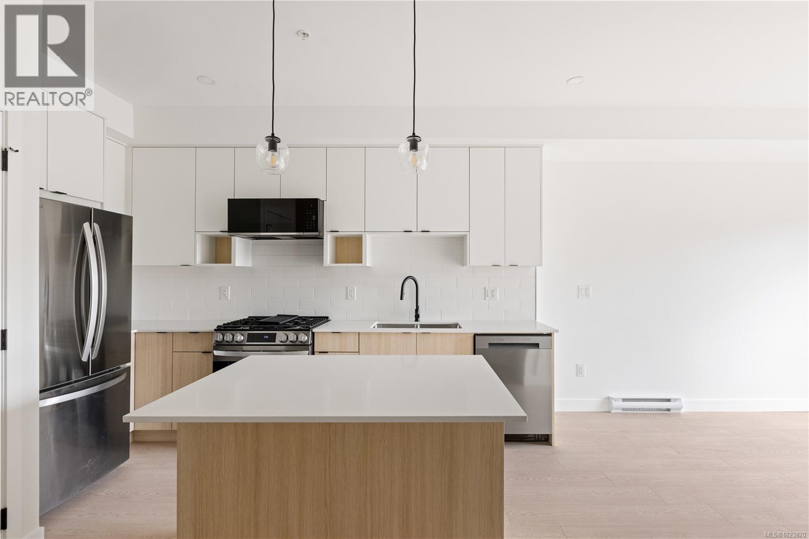 431 2629 Millstream Road, Langford