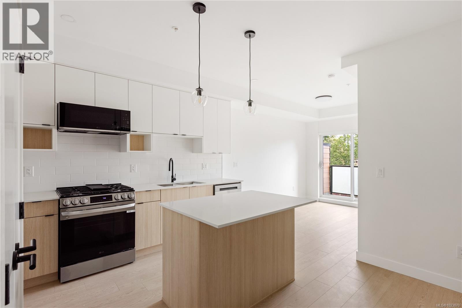 431 2629 Millstream Road, Langford