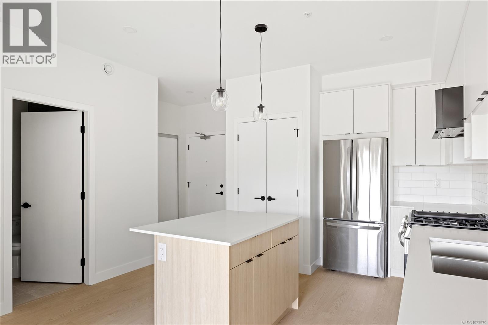 431 2629 Millstream Road, Langford