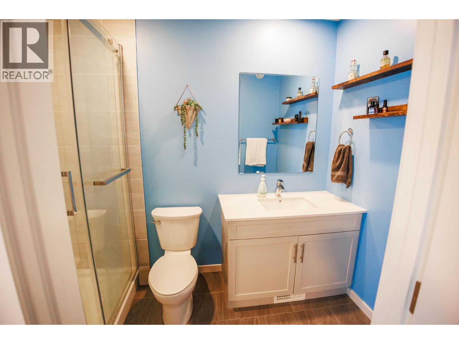 #7-4921 HALLIWELL Avenue, Terrace