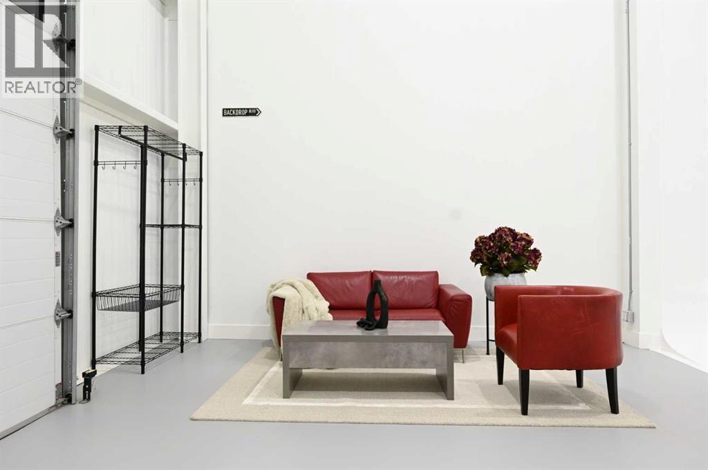 
          25 Southbank Crescent
            <br/>
            <span>Okotoks</span>
            , 
            <span>AB</span>
             <span>T1S5S8</span>
         - Photo 18