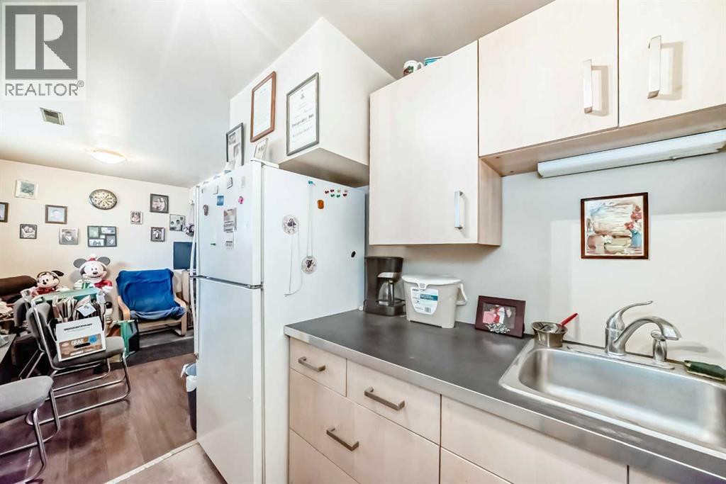 Multi-family House Bi-level for Sale in  Beaver Dam Place NE Thorncliffe Calgary 