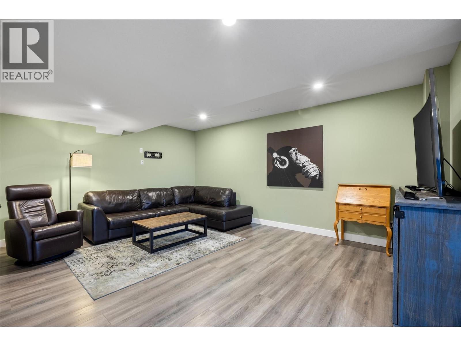 324 ORCHARD LAKE ROAD - 28