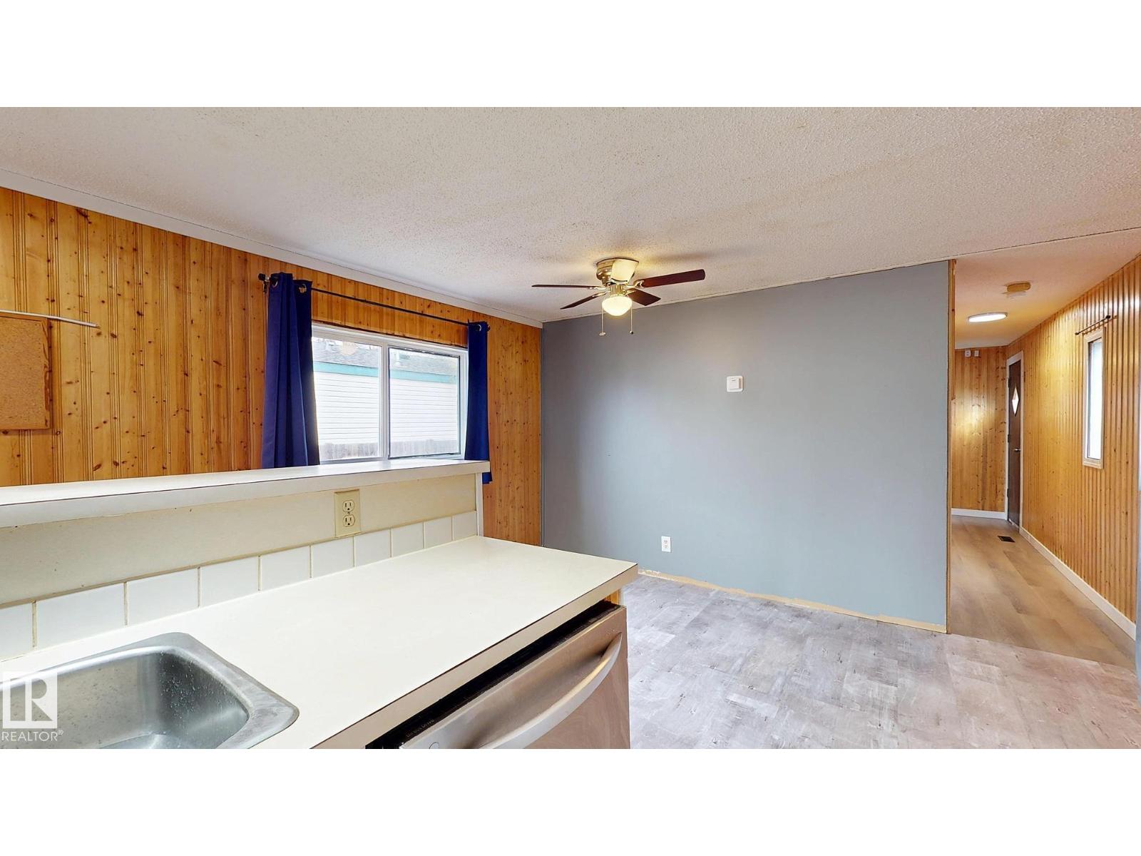 22 West View BV NW, Edmonton