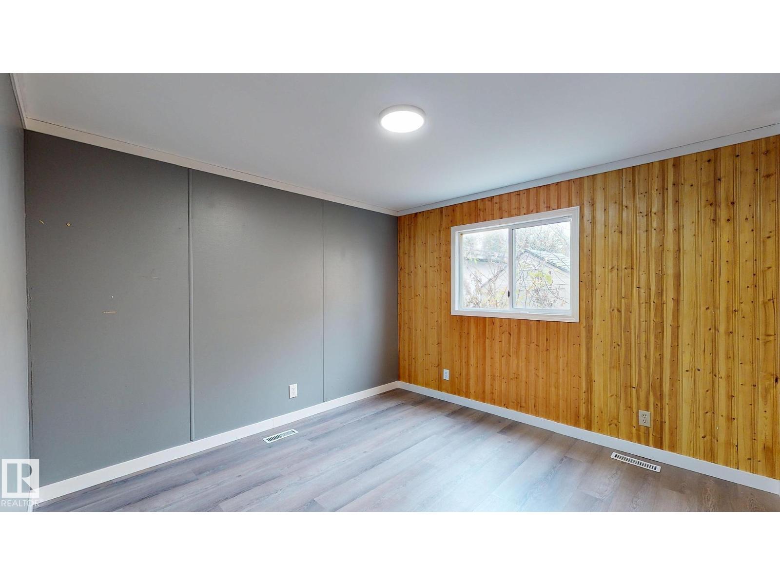 22 West View BV NW, Edmonton