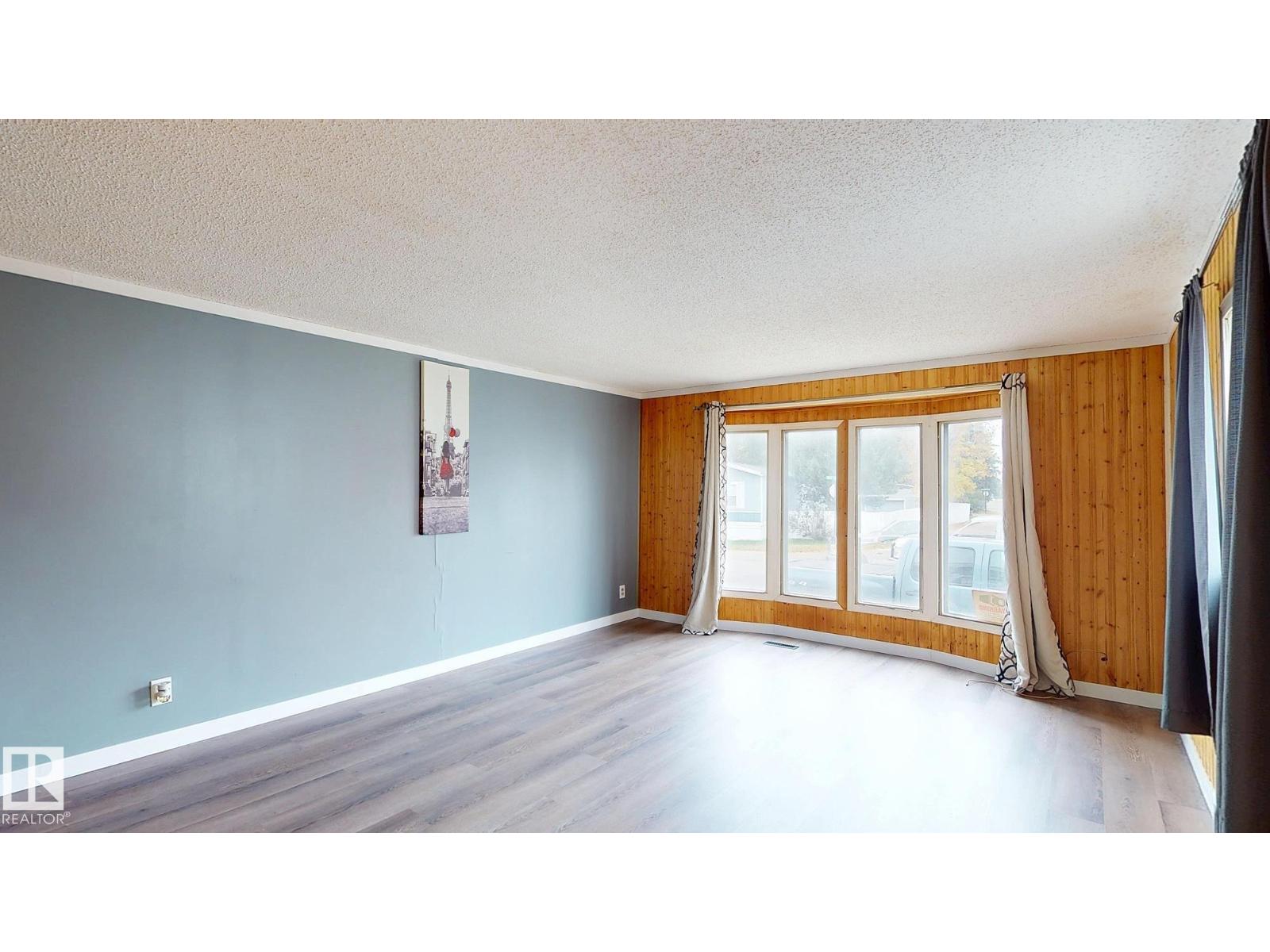 22 West View BV NW, Edmonton
