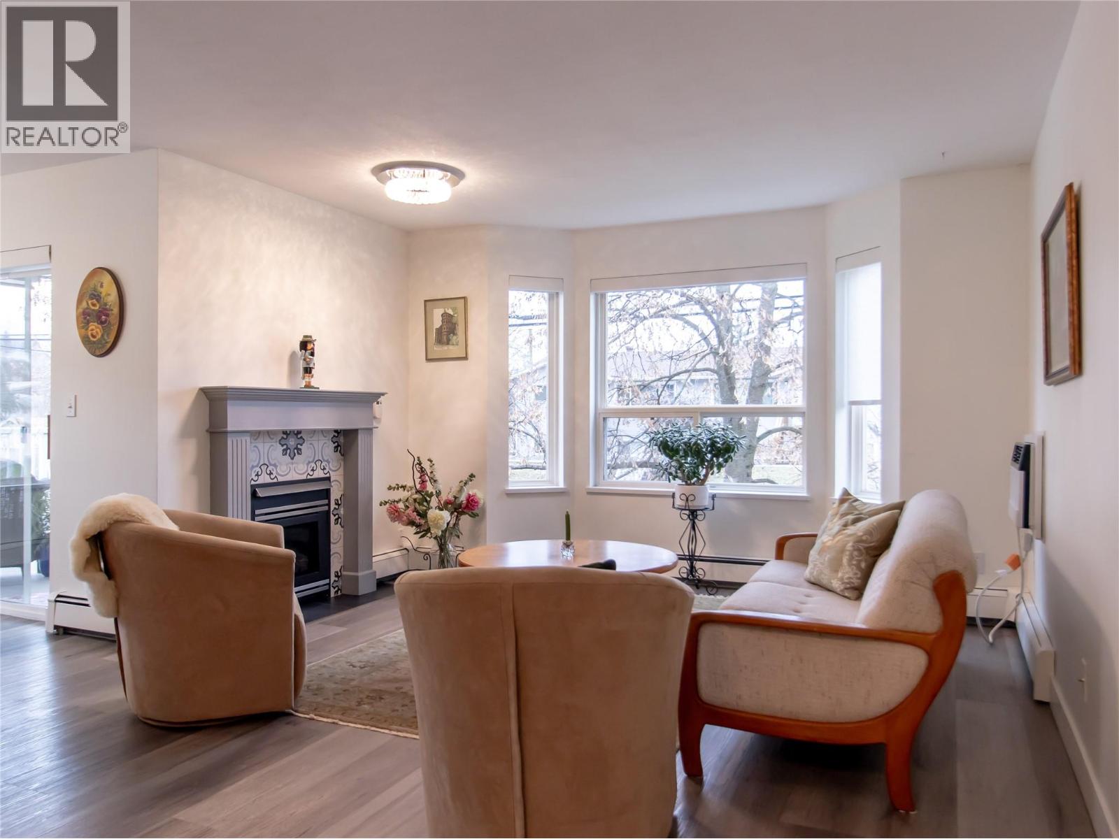 206 250 5th Street Southeast, Salmon Arm