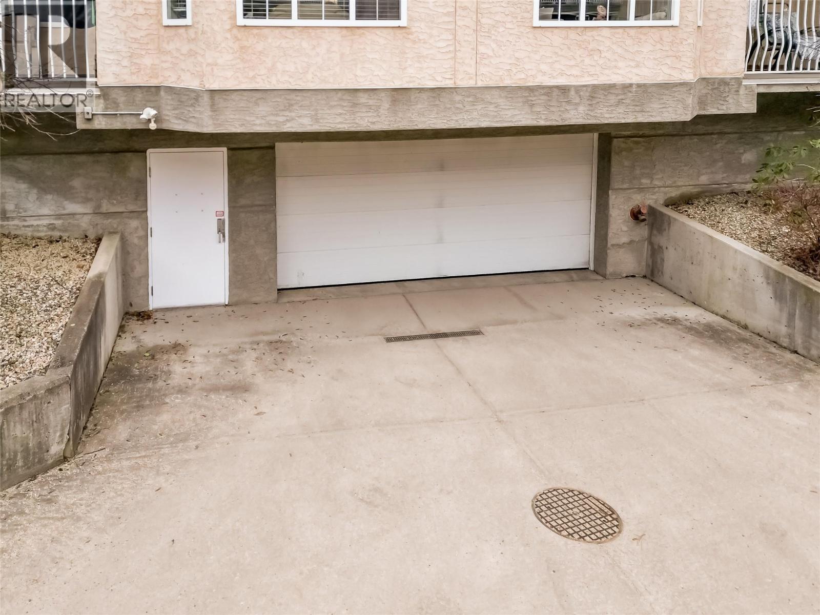 206 250 5th Street Southeast, Salmon Arm